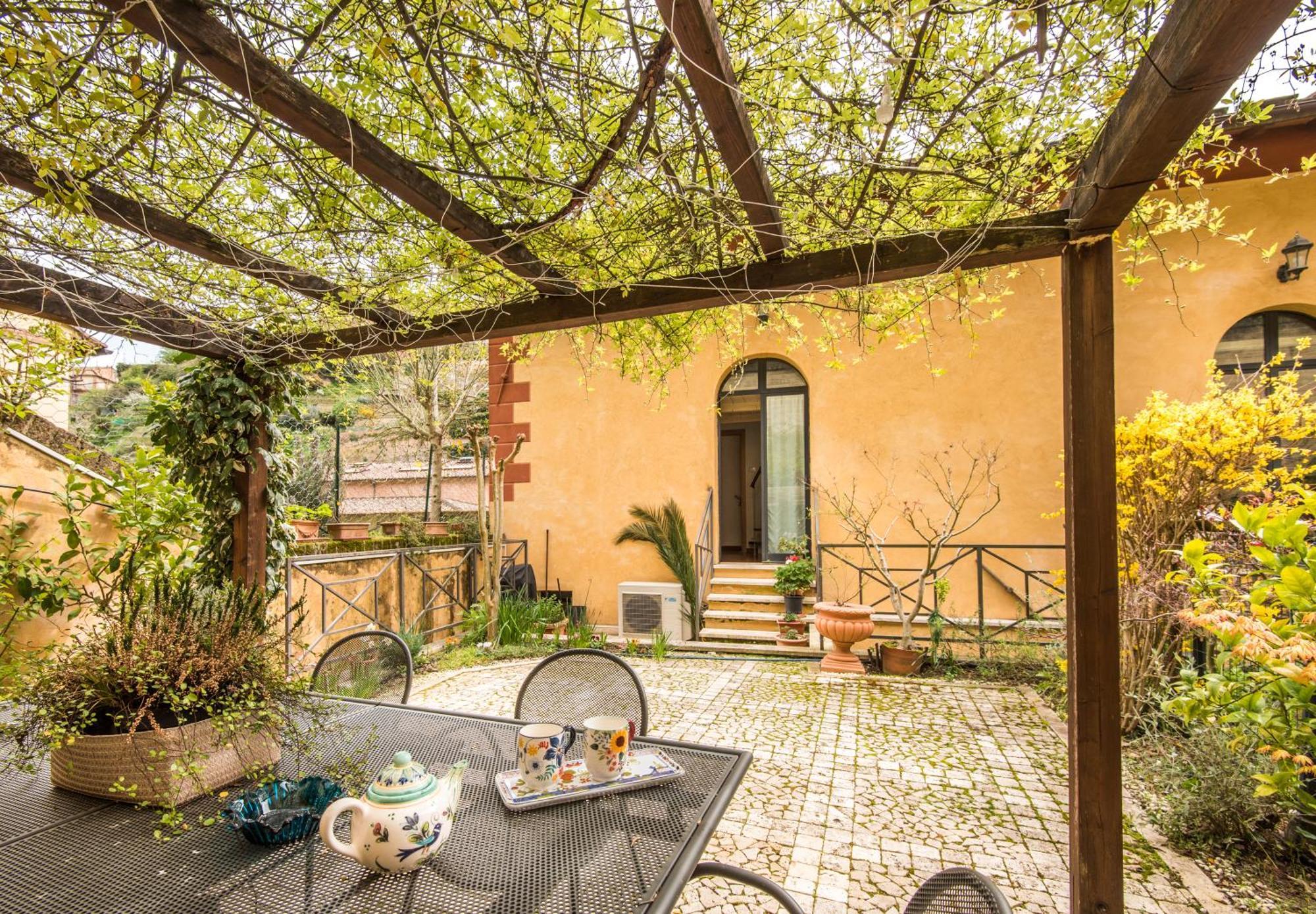 Villa Secret Garden Siena Exterior foto